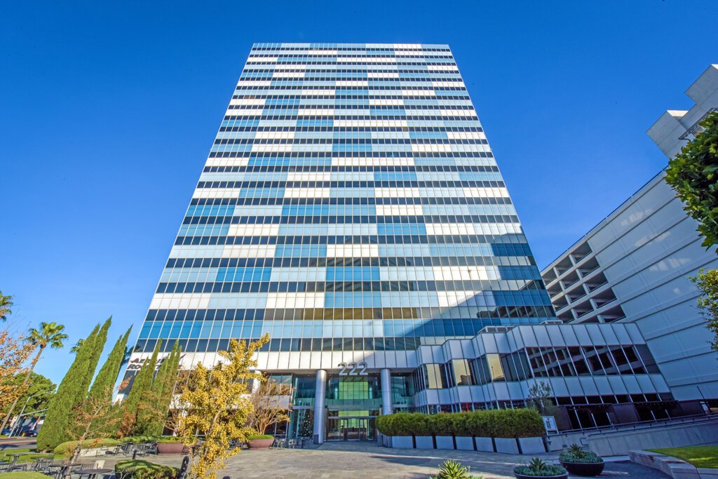 el segundo exterior