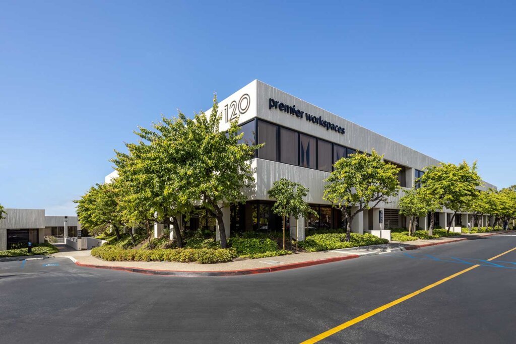 gateway plaza exterior