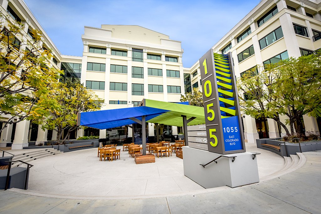koll center exterior